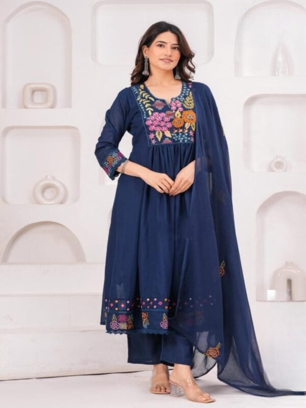 SD4U Embroidered Anarkali set With Duppata